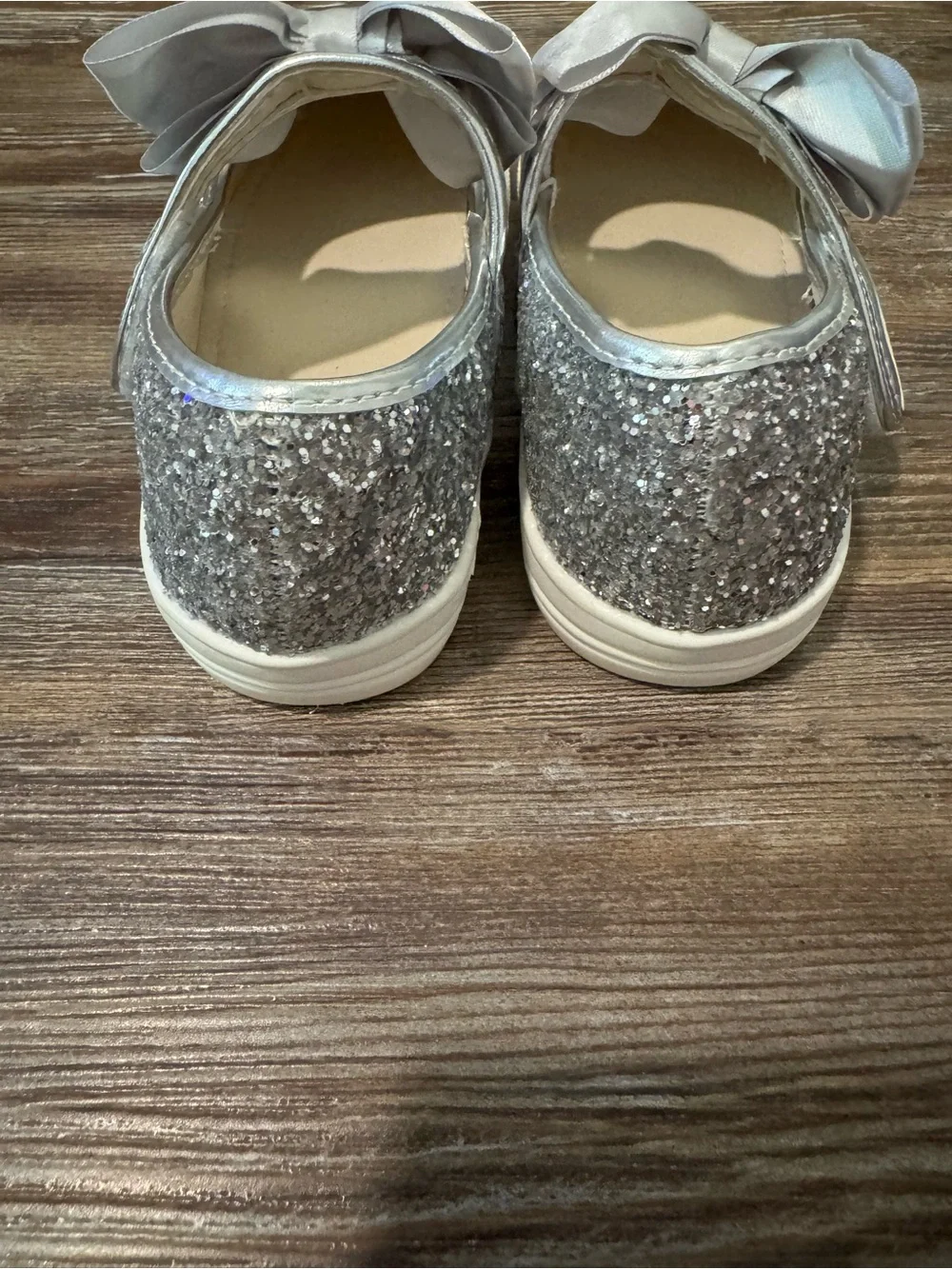 Felix & Flora sparkling silver